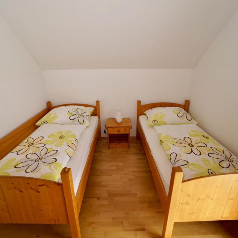 Ferienwohnungen Simonbauer - Apartment mit Blick auf die Berge - 2