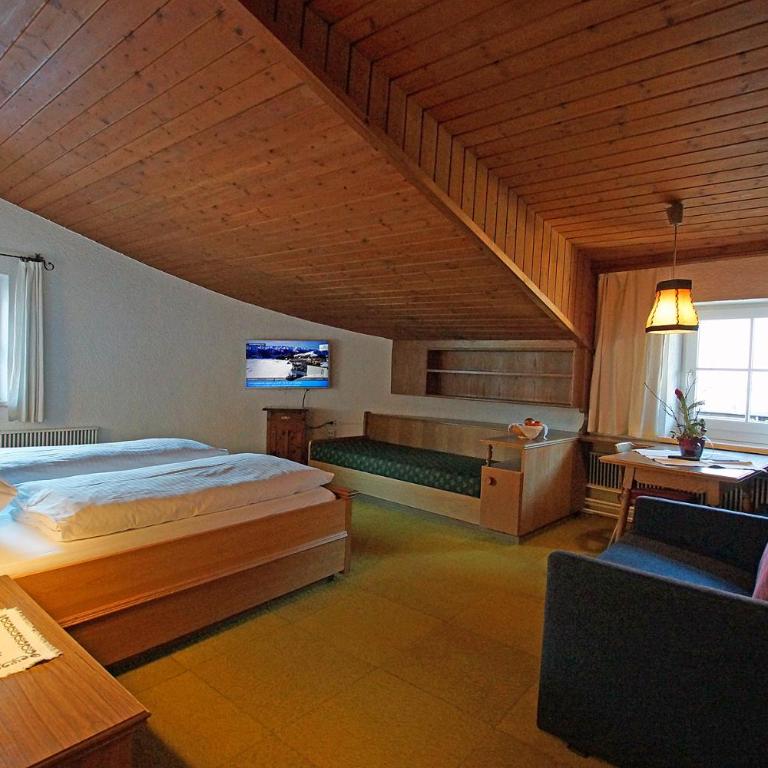 Gasthof Zacherlbräu - Vierbettzimmer mit Bergblick - 4