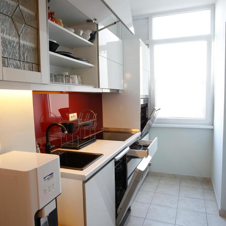 Central City Apartments - Deluks Apartman - 14