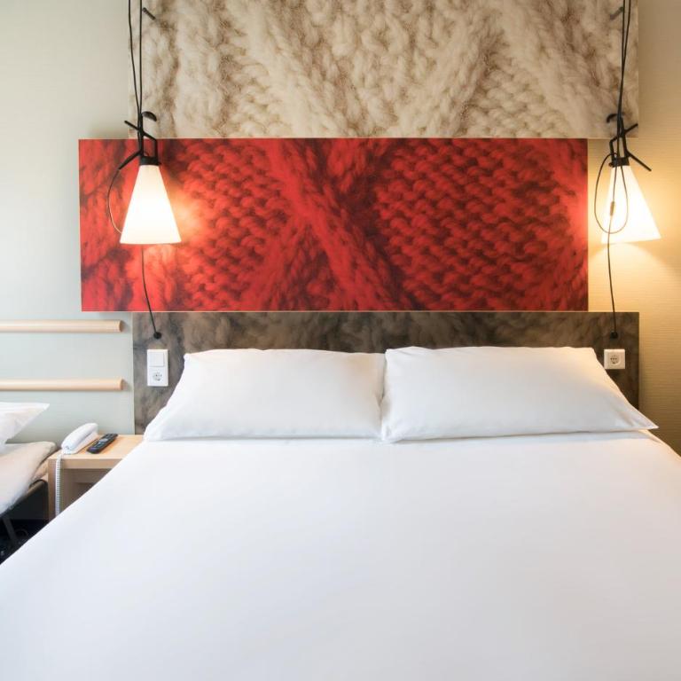 ibis Dijon Gare - Chambre Standard - 1 Lit Double et 1 Lit Simple - 10