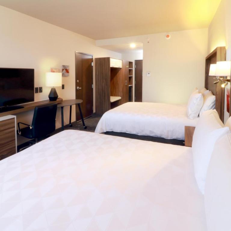 Holiday Inn & Suites Monterrey Apodaca Zona Airport, an IHG hotel - Habitación Doble Estándar con 2 camas dobles - 4