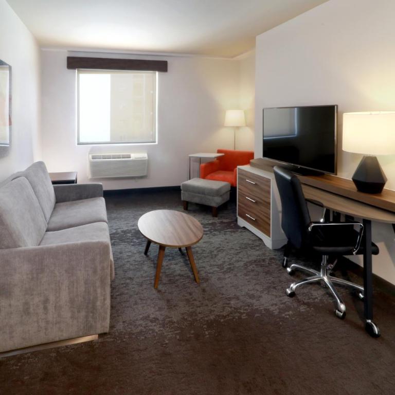 Holiday Inn & Suites Monterrey Apodaca Zona Airport, an IHG hotel - Suite Business - No fumadores - 6
