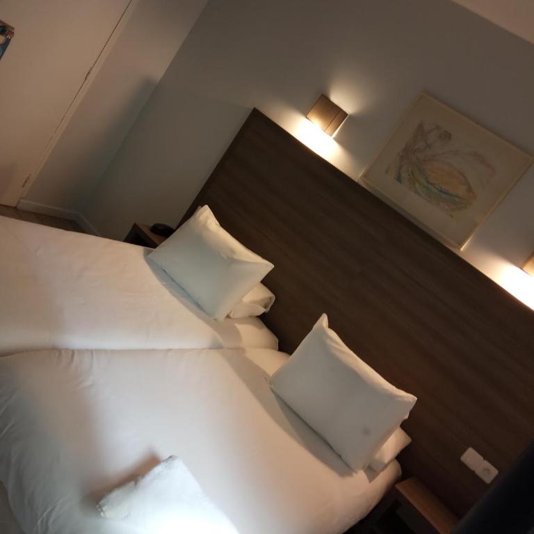 Hotel du Globe 18 - Chambre Lits Jumeaux - 1