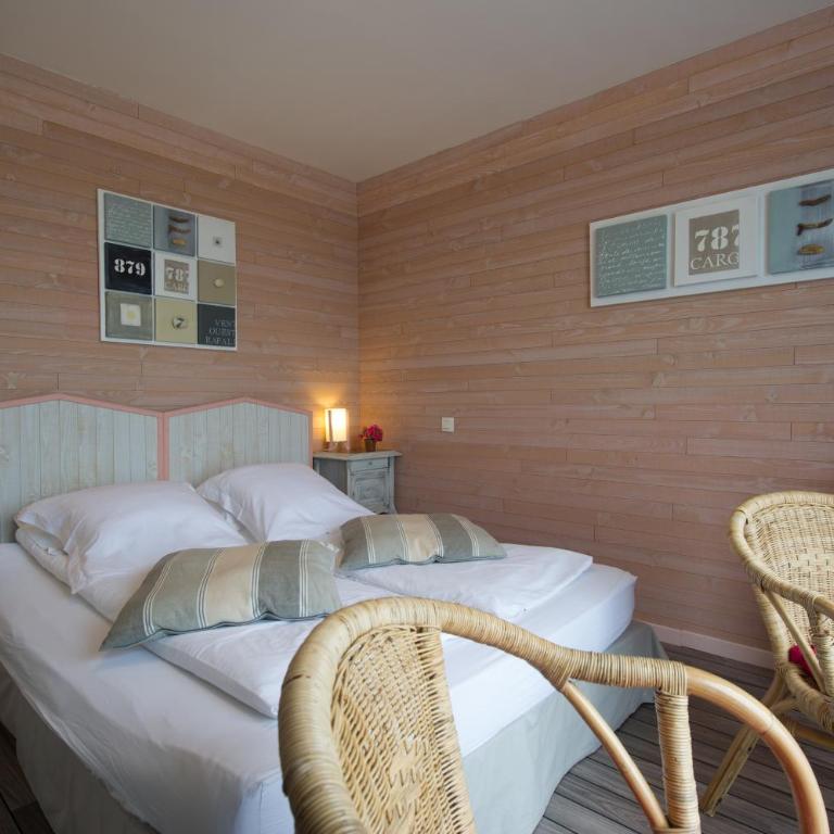 Villa Trémail - La plage au pied de votre chambre - Chambre Double Deluxe - Vue sur Mer - 15