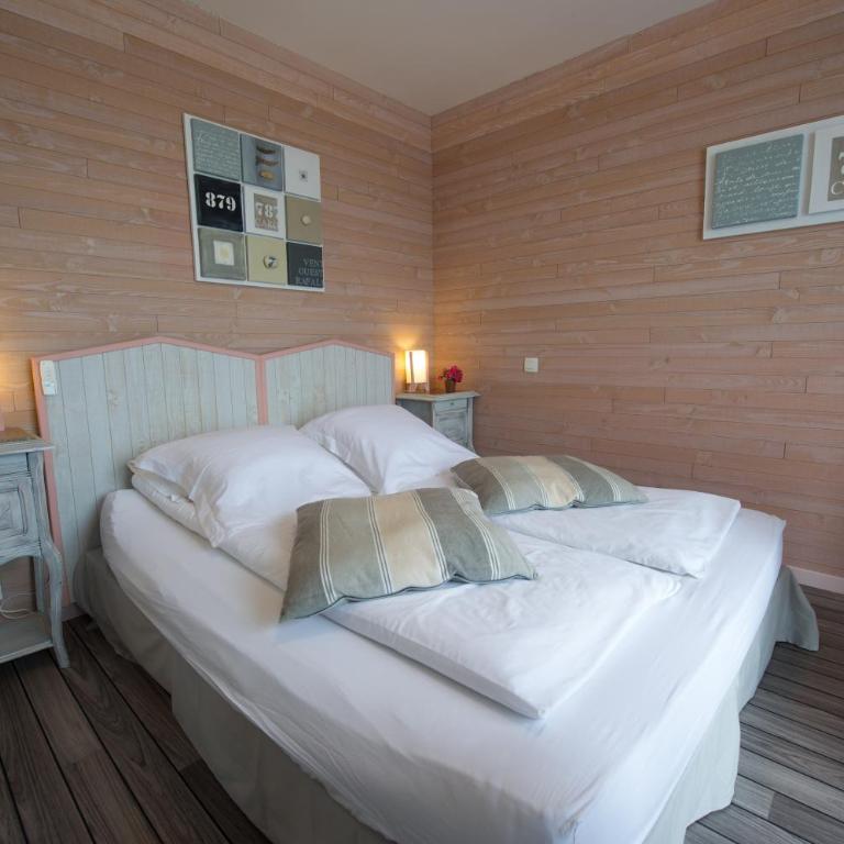 Villa Trémail - La plage au pied de votre chambre - Chambre Double Deluxe - Vue sur Mer - 5