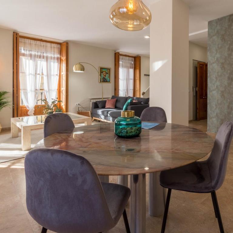 Lovely Apartment! - Duplex Apartment with Terrace - 2