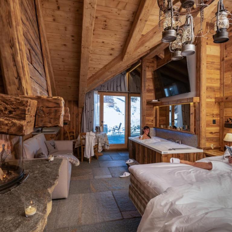 Park Chalet Village - Suite Chalet with Fireplace - 5