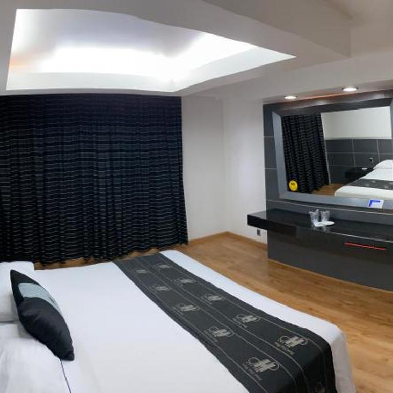 Hotel Ibiza Plaza - Standard King Room - 12