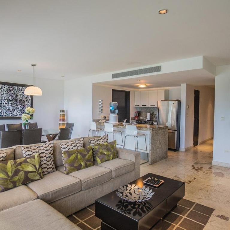 Elements Garden House 21 condo - Two-Bedroom Apartment - 17