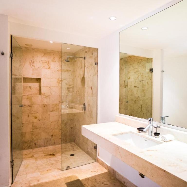 Elements Garden House 5 condo - Two-Bedroom Apartment - 23