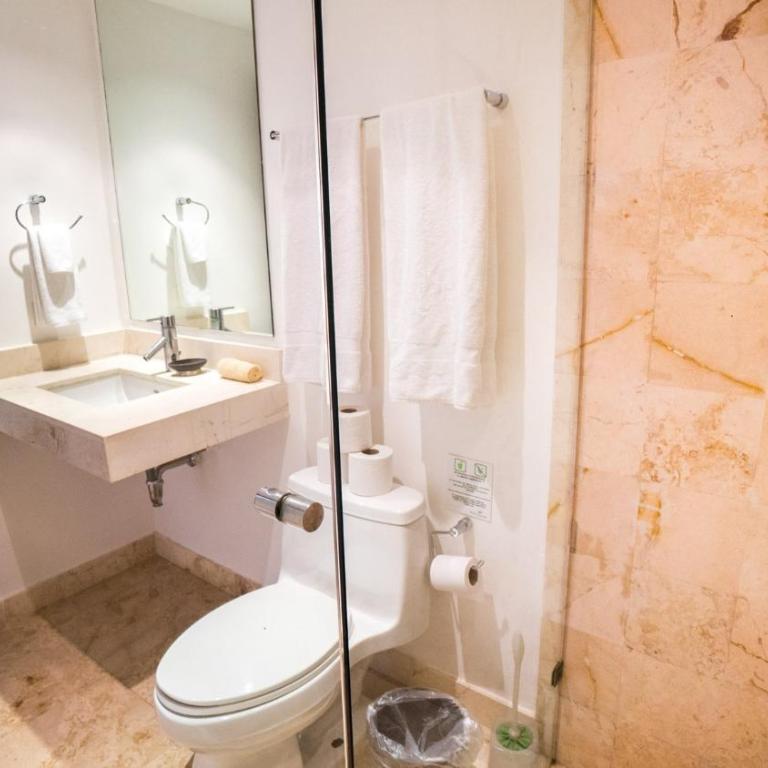 Elements Garden House 5 condo - Two-Bedroom Apartment - 14