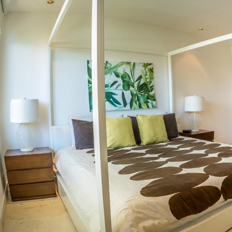 Elements Penthouse 5 condo - Three-Bedroom Apartment - 11