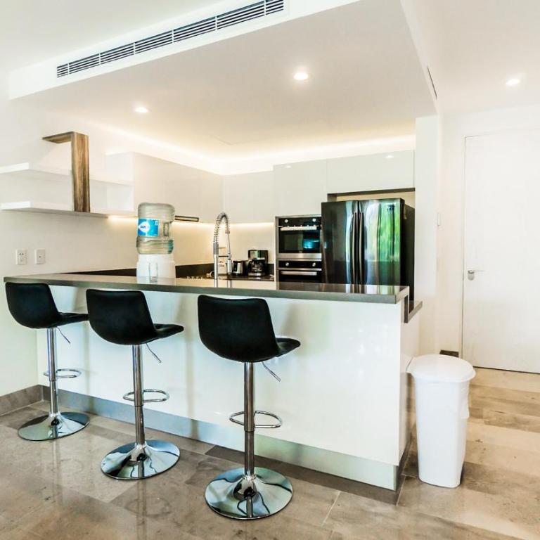 Oceana 232 Playa del Carmen with Pool - Three-Bedroom Apartment - 5