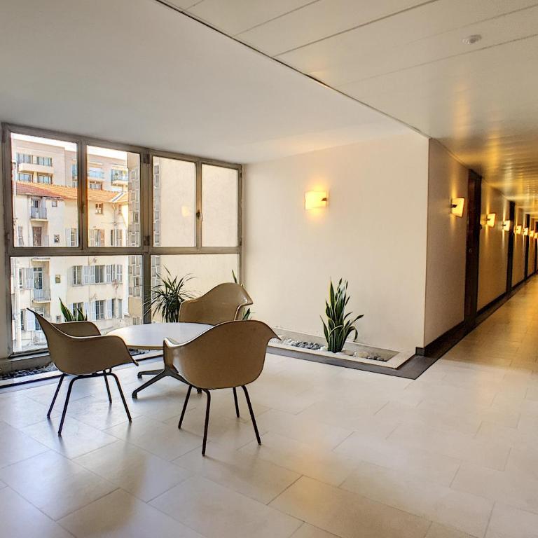 Nestor&Jeeves - STUDIO ROYAL LUXEMBOURG - Central - Swimming pool on roof - Studio - Vue sur Océan - 22