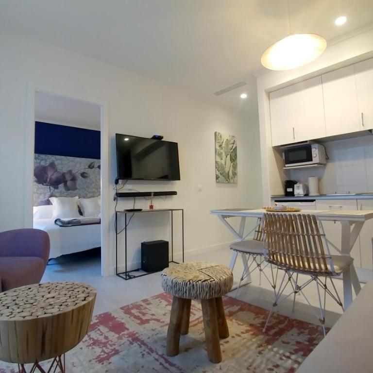 San Francisco 10 Boutique Apartments - Centro Alicante, a pasos de Playa Postiguet - One-Bedroom Apartment - 15