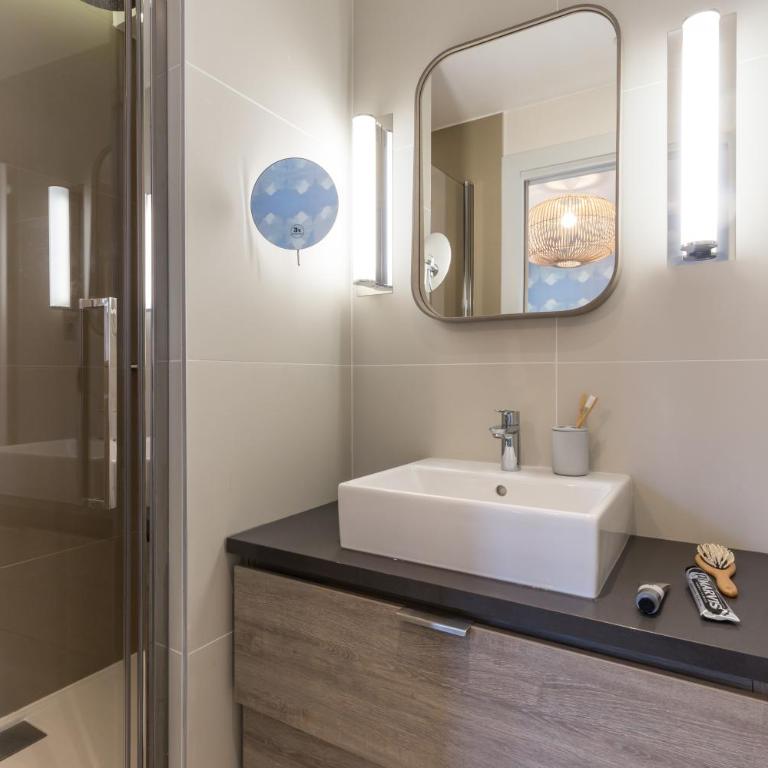 Résidence Pierre & Vacances Premium Presqu'Ile de la Touques - Appartement 3 Chambres avec Terrasse ou Balcon (8 Personnes) - Bâtiments de la Capitainerie - 1