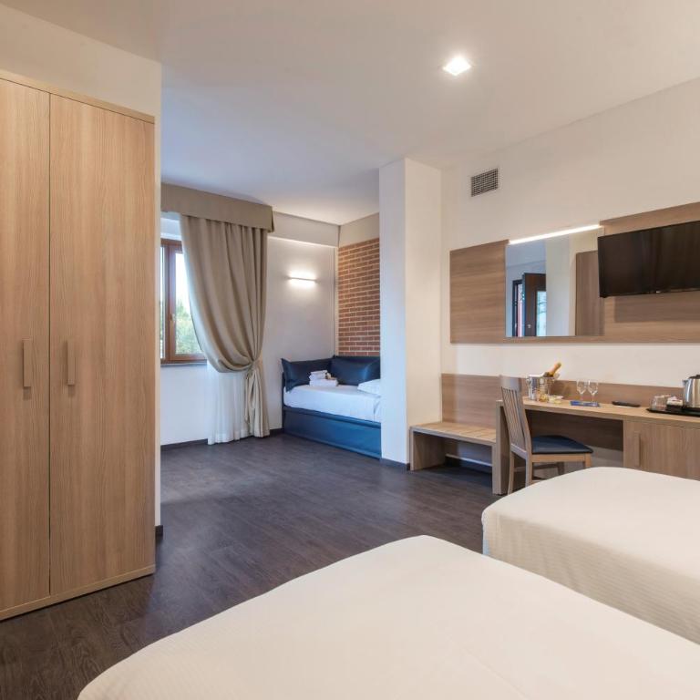 Domus Porto Di Traiano Resort - Triple Room - 9