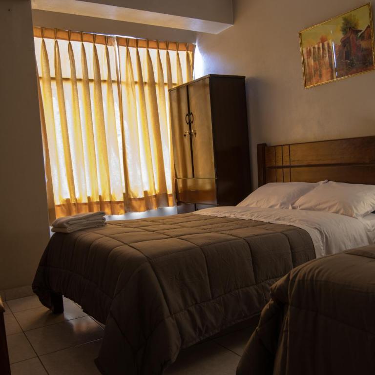 Hostal Roma - Habitación Doble Deluxe (2 adultos + 1 niño) - 4