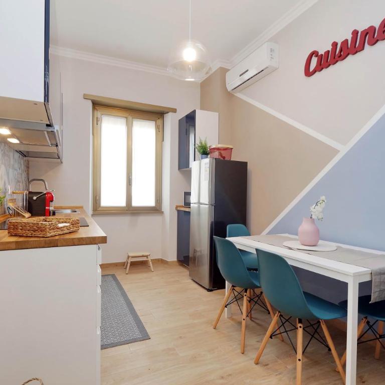 Elegant 3-Bed Apartment 10' Termini Wi-Fi AC - Appartamento con 3 Camere da Letto - 48