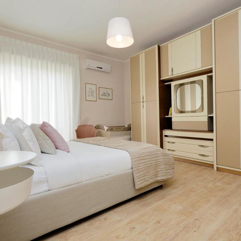 Elegant 3-Bed Apartment 10' Termini Wi-Fi AC - Appartamento con 3 Camere da Letto - 24