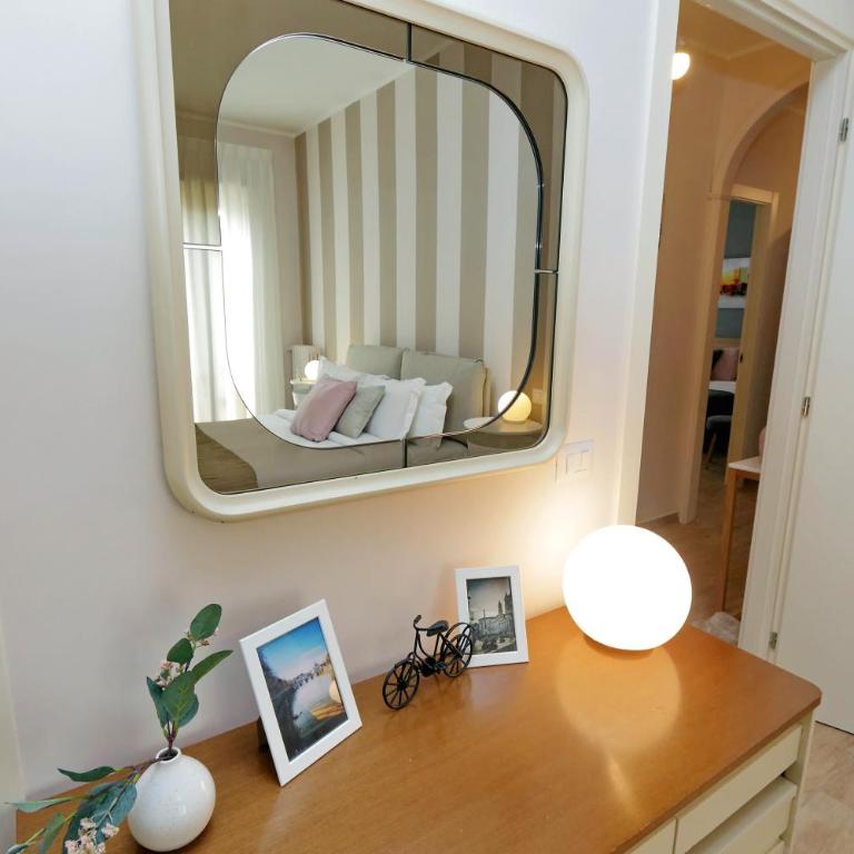 Elegant 3-Bed Apartment 10' Termini Wi-Fi AC - Appartamento con 3 Camere da Letto - 40