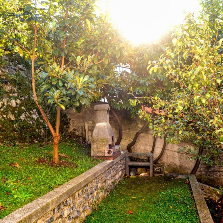 Bellagio Villas - Appartamento con Balcone - Via Crotto 27 - 20