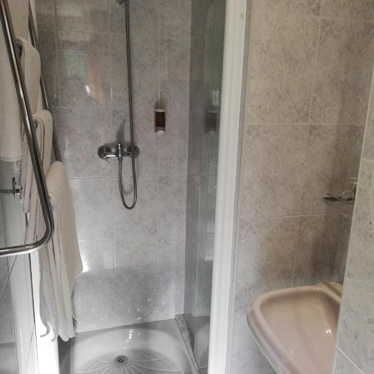 Alojamientos ALBOR I - Habitación Doble Económica - 3