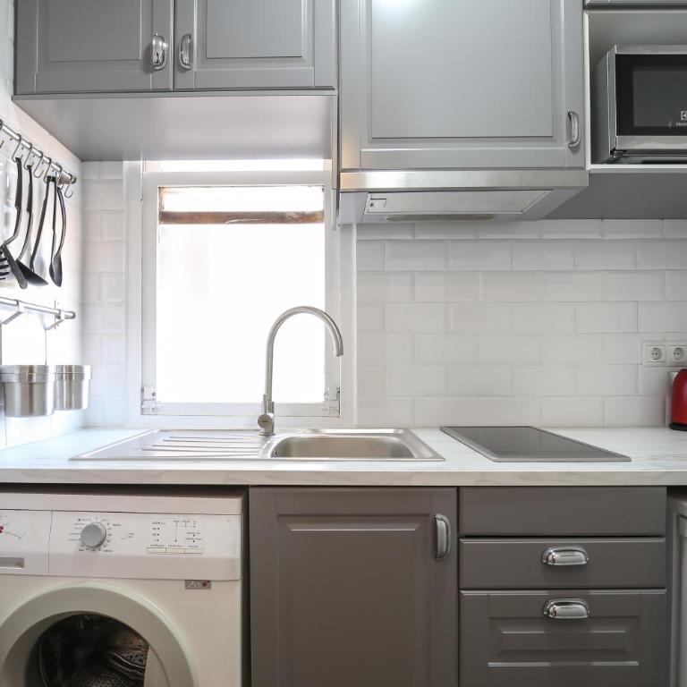 The Sants's balcony - Two-Bedroom Apartment - 33