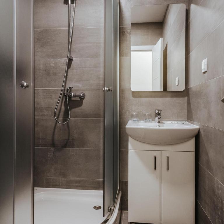 Hotel & Spa Meydan - Standard Triple Room - 5