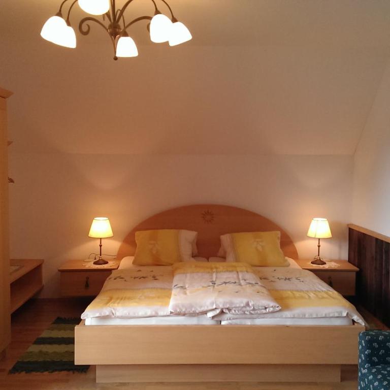 Biobauernhof Höllerbauer - Familienzimmer mit Balkon - 3