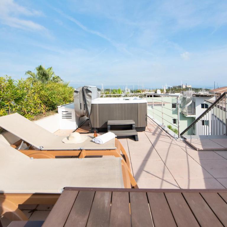 Résidence Pierre & Vacances Premium Port Prestige - Appartement 1 Chambre avec Baignoire Spa, Climatisation et Terrasse (4 Personnes) - Vue sur Port - 7