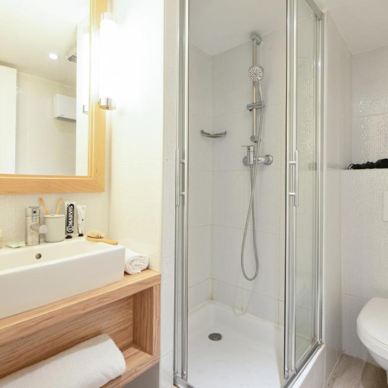 Résidence Pierre & Vacances Premium Port Prestige - Appartement 1 Chambre avec Baignoire Spa, Climatisation et Terrasse (6 Personnes) - Vue sur Port - 7