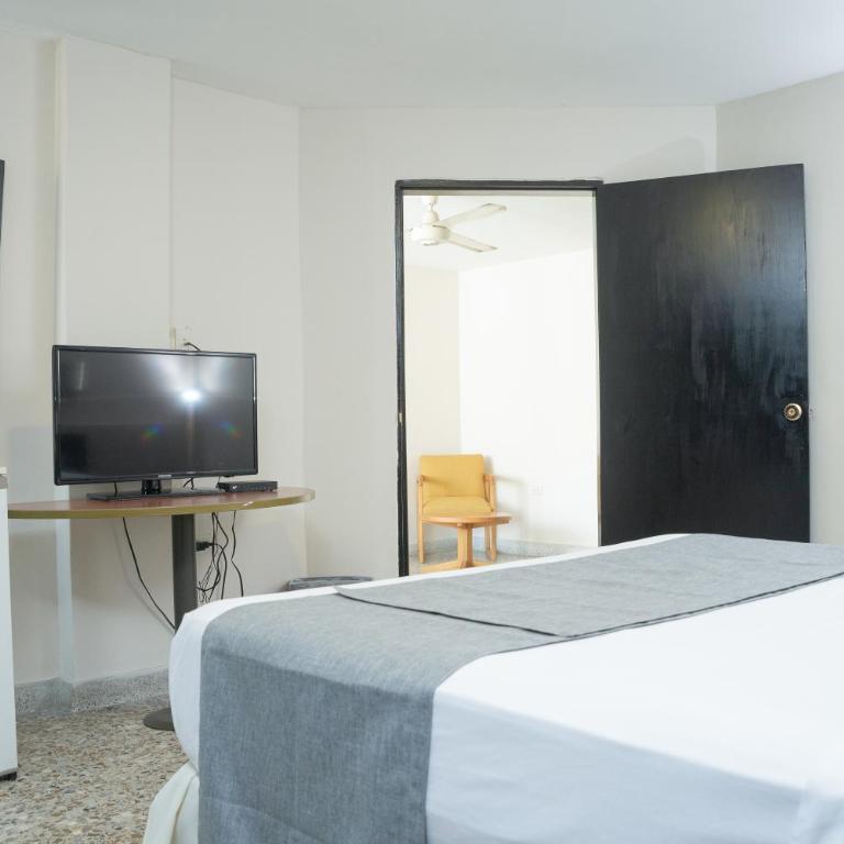 Ayenda 1313 Barahona 72 - Double Room - 2