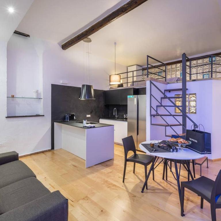 Leonida's Home 2 Open Space - Two-Bedroom Apartment - 10