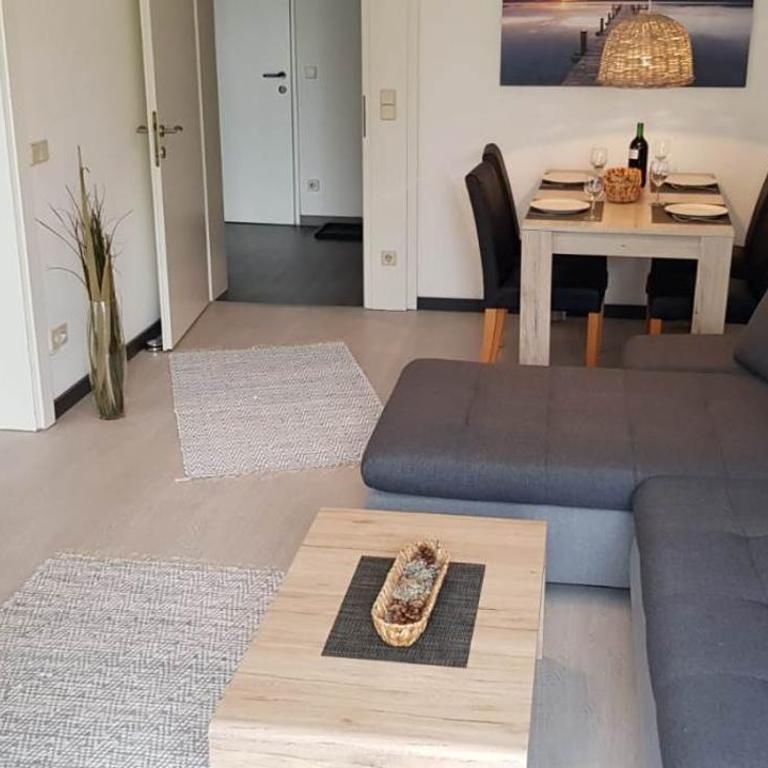 Ambiente Ferienapartments Warmbad Villach - Apartment mit Blick auf die Berge - 1