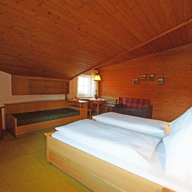 Gasthof Zacherlbräu - Vierbettzimmer mit Bergblick - 2