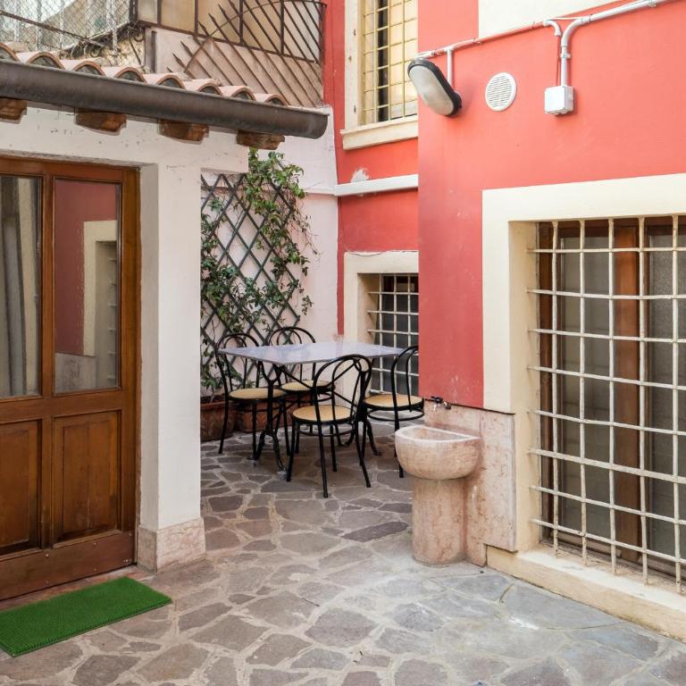 Flats4Rent Casa di Tea - One-Bedroom Apartment - 13