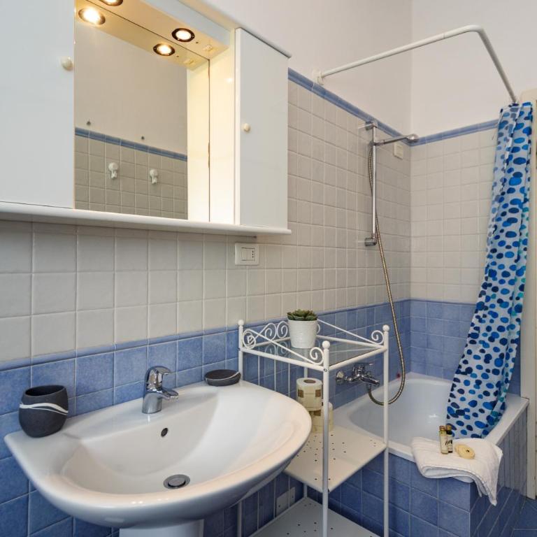 CASA AMICA Tranquilla e ben posizionata - Appartamento con 1 Camera da Letto - 25
