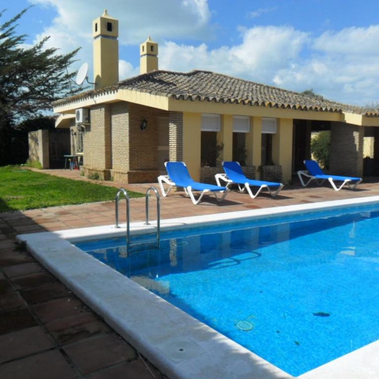Villas Aloha Valdelagrana - Villa de 4 dormitorios - Cáceres - 9