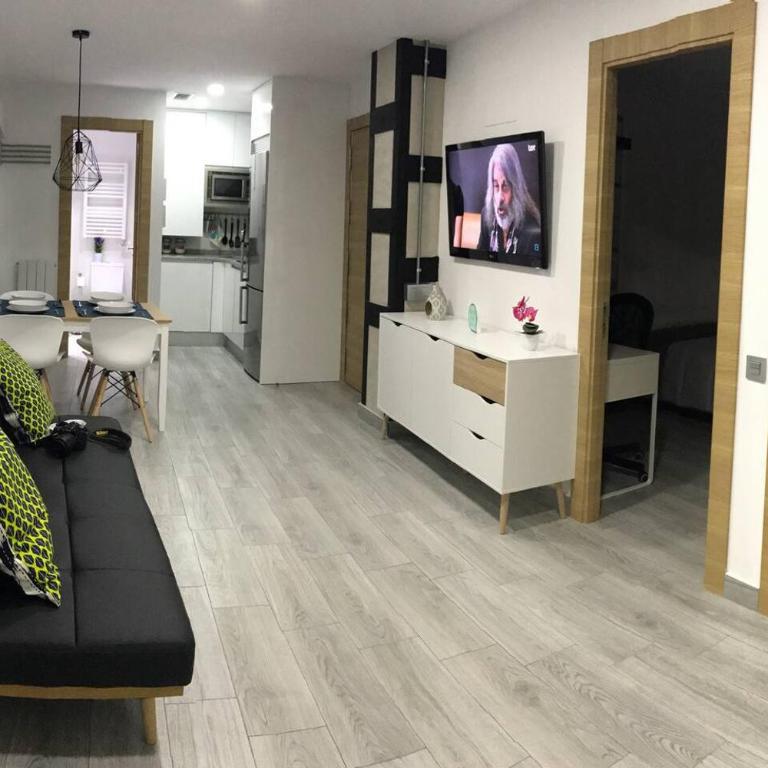 Check-in 24H PLAZA ESPAÑA AMPLIO Centro planta 4 - Three-Bedroom Apartment - 9
