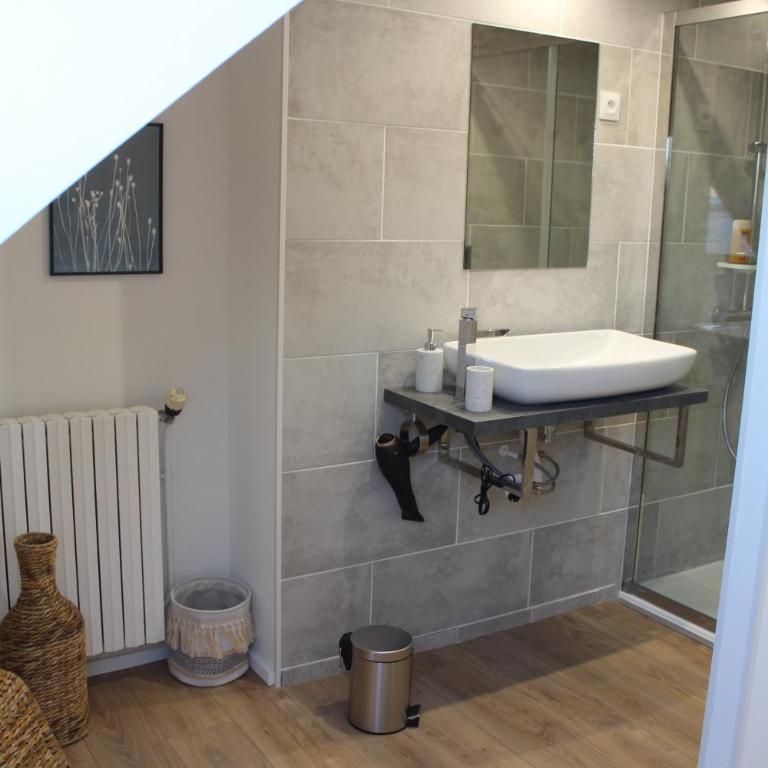 Ginkgo Maison d'hôtes - Chambre Quadruple avec Salle de Bains - 15