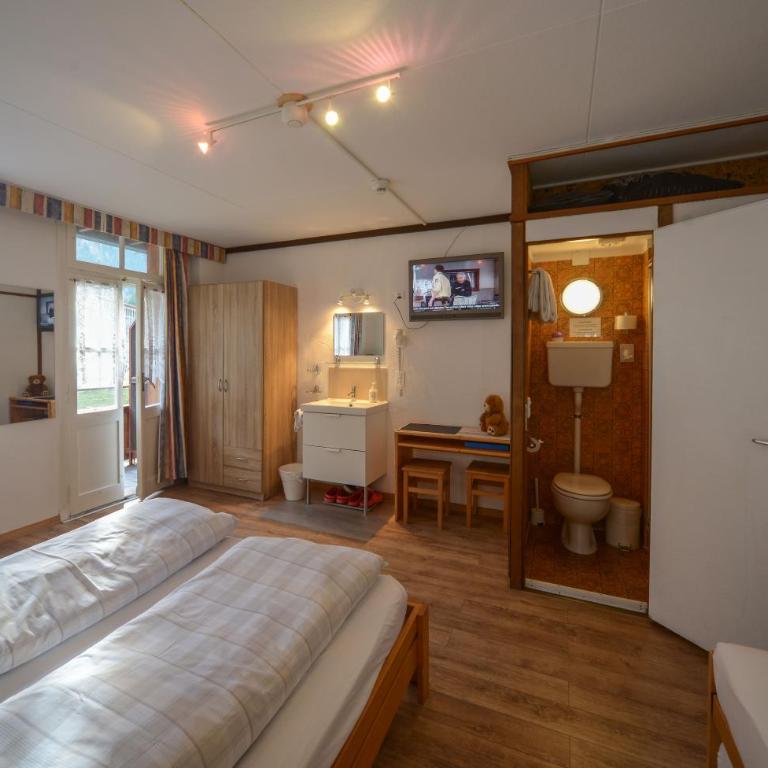 Swiss Lodge Hotel Bernerhof - Dreibettzimmer - 2