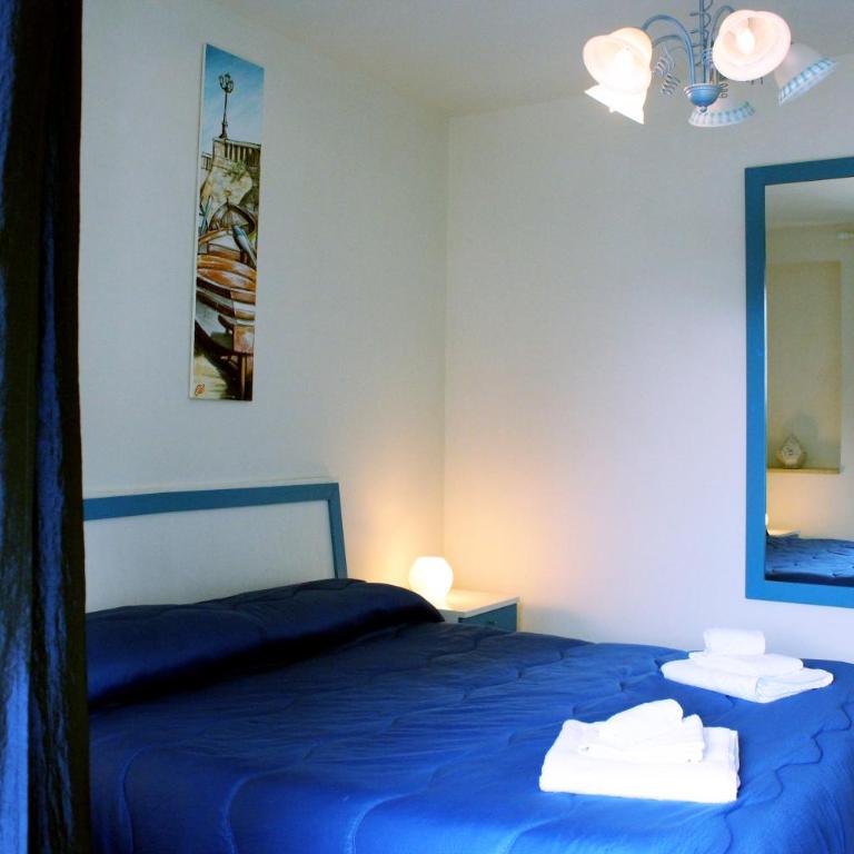 Camere Borgo - Double or Twin Room with Private Bathroom - 3