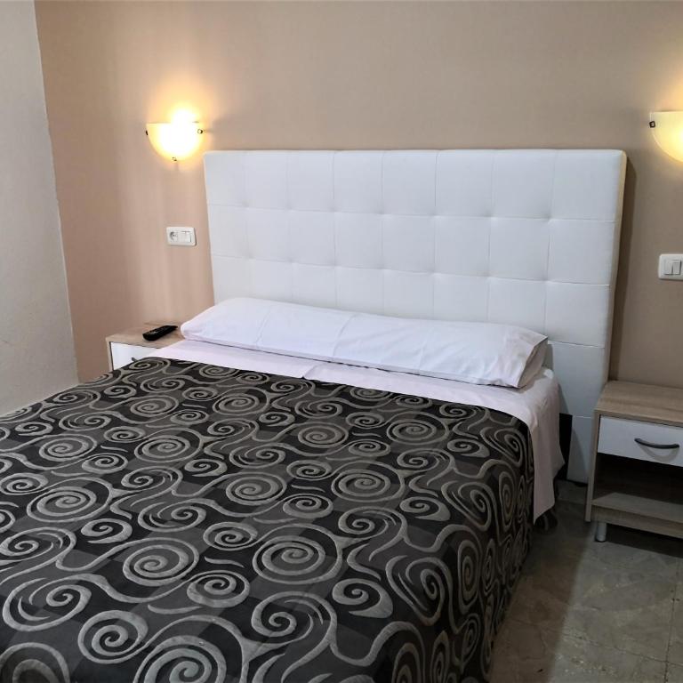 Hostal Madrid I - Double Room - Interior - 3