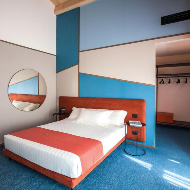 Best Western Plus Dimora del Monaco - Camera Superior con 1 Letto Queen-Size, 1 Letto Singolo e Balcone - Non Fumatori - 3