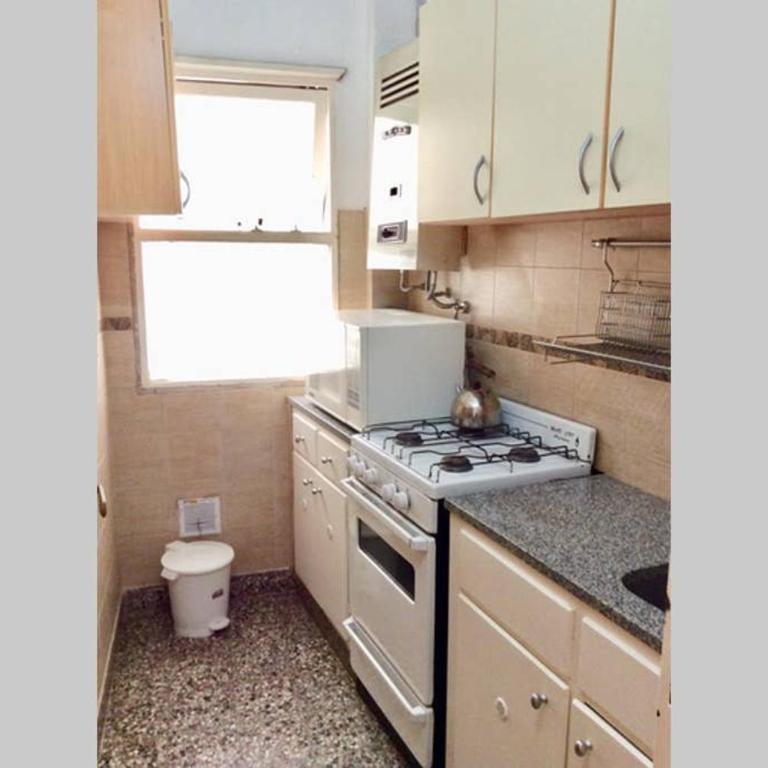 Depto. frente a Playa Varese con cochera - Apartamento de 1 dormitorio - 12