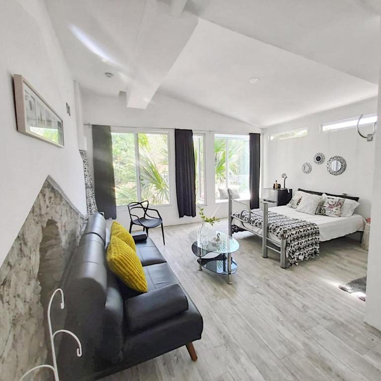 Casita Piedra - Habitación Doble Deluxe con baño privado - 1