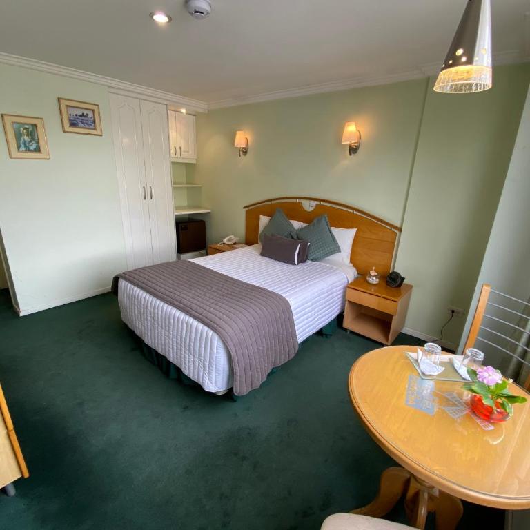 Hostal de La Mancha - Double Room with Mountain View - 6