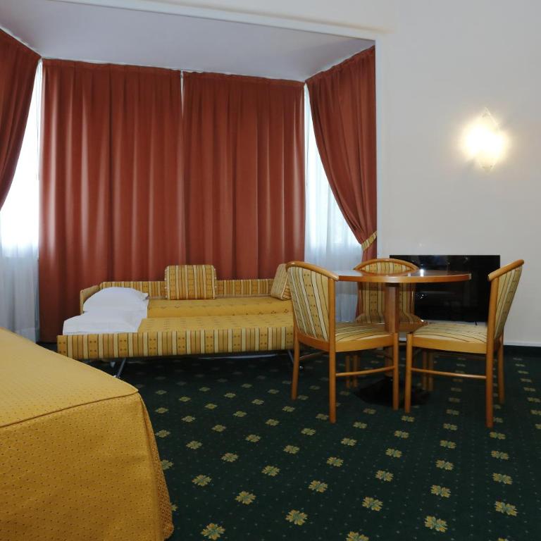Hotel Estense - Camera Quadrupla - 2