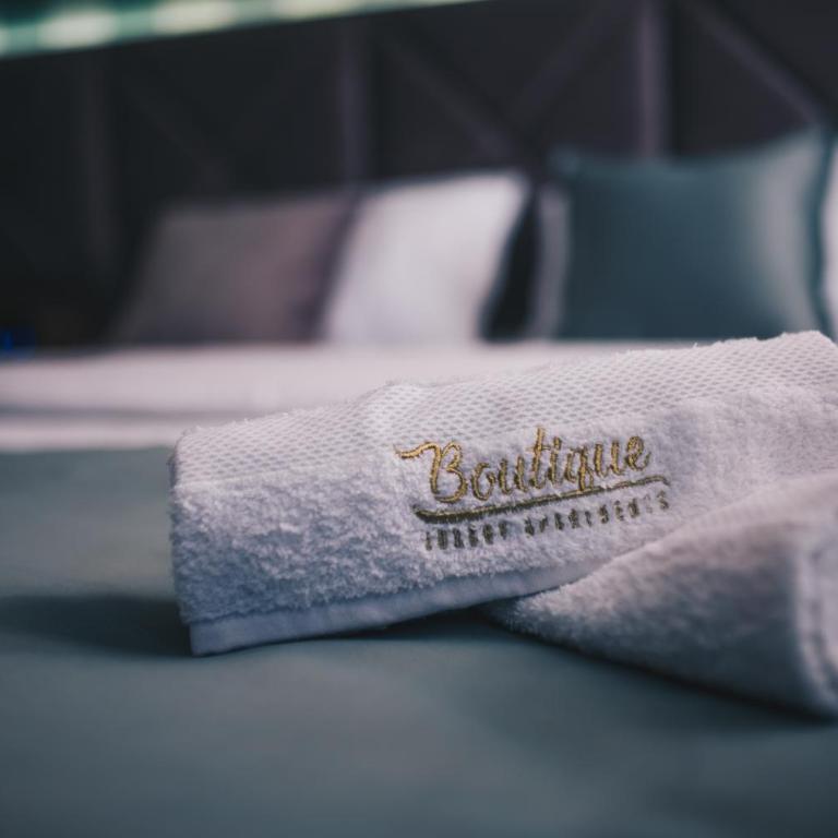 Boutique Luxury Apartments - Luxury Triple Room - 8